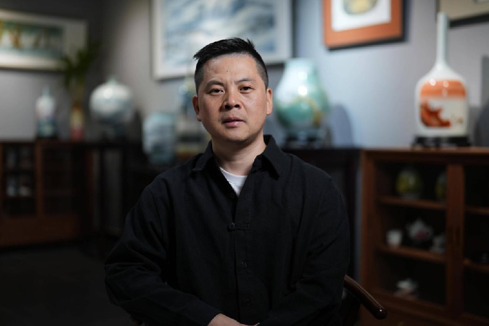 熊智華（國瓷紅葉畫院研究員）